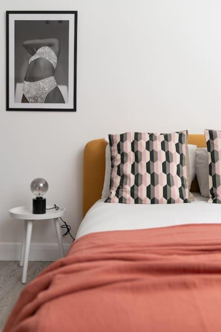 Two Bedroom Apartment By Buonomo Stays Short Lets & Serviced Accommodation In Balham With Balcony 伦敦 外观 照片